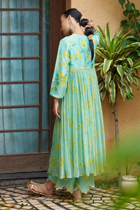 Shop Archana Shah Blue Chanderi Sequins, Pearls V-neck Floral Print Anarkali Set at Aza Fashions Shop_Archana Shah_Blue Chanderi Sequins, Pearls V-neck Floral Print Anarkali Set _at_Aza_Fashions