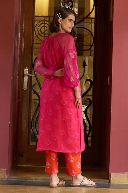 Shop Archana Shah Pink Organza Embroidery Round Neck Floral Kurta Set at Aza Fashions Shop_Archana Shah_Pink Organza Embroidery Round Neck Floral Kurta Set _at_Aza_Fashions