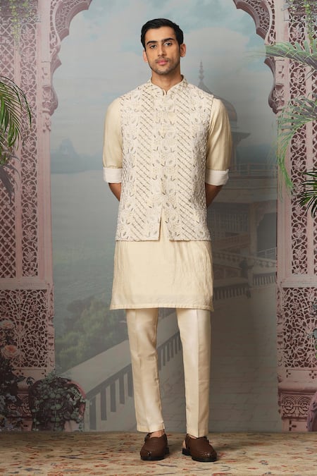 Asuka Ivory Embroidered Bundi Kurta Set 
