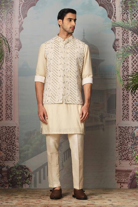 Asuka_Ivory Georgette, Silk Cut Work, Embroidery, Sequins, Mirrors Bundi Kurta Set _Online_at_Aza_Fashions