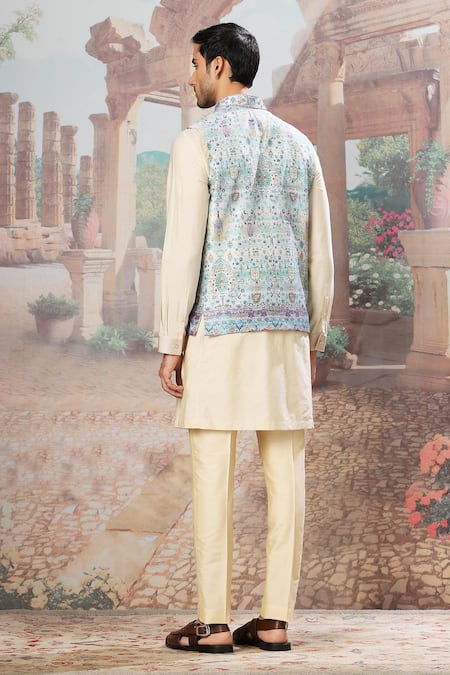Asuka Mughal Minaret Printed Bundi Kurta Set 