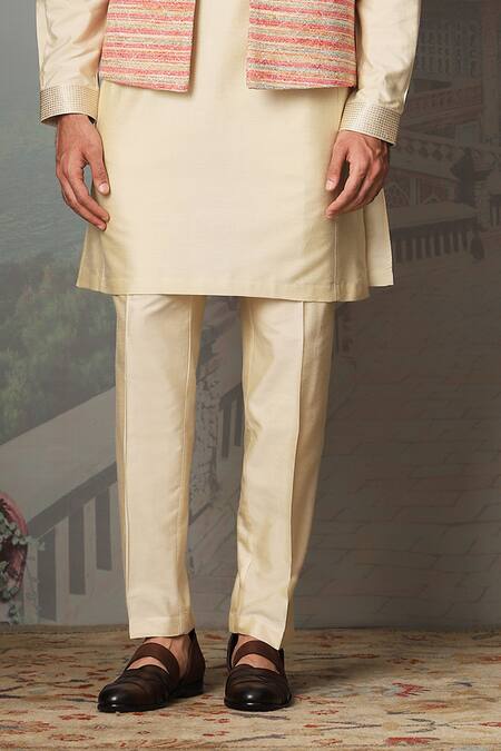 Asuka_Pink Linen Embroidery Resham Bundi Kurta Set _Online_at_Aza_Fashions
