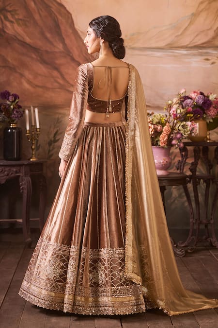 Shop Lashkaraa Brown Silk, Velvet Sequins, Embroidery, Zari Scallop Bridal Set at Aza Fashions Shop_Lashkaraa_Brown Silk, Velvet Sequins, Embroidery, Zari Scallop Bridal Set_at_Aza_Fashions