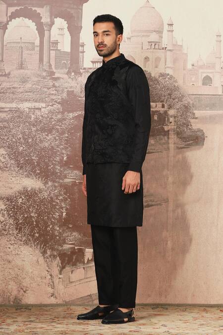 Buy_Asuka_Black Velvet Metallic Thread Kiran Dori Embroidered Bundi Kurta Set _Online_at_Aza_Fashions