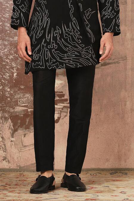 Asuka Black Lace Zari Abstract Embroidered Kurta Set Online at Aza Fashions Asuka_Black Lace Zari Abstract Embroidered Kurta Set _Online_at_Aza_Fashions