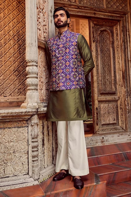 Asuka Mirror Embroidered Purple Bundi Set 