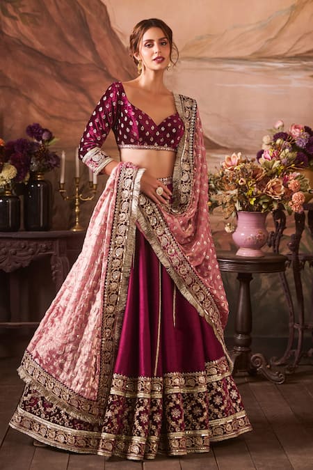 LASHKARAA Burgundy Floral Embroidered Lehenga Set 