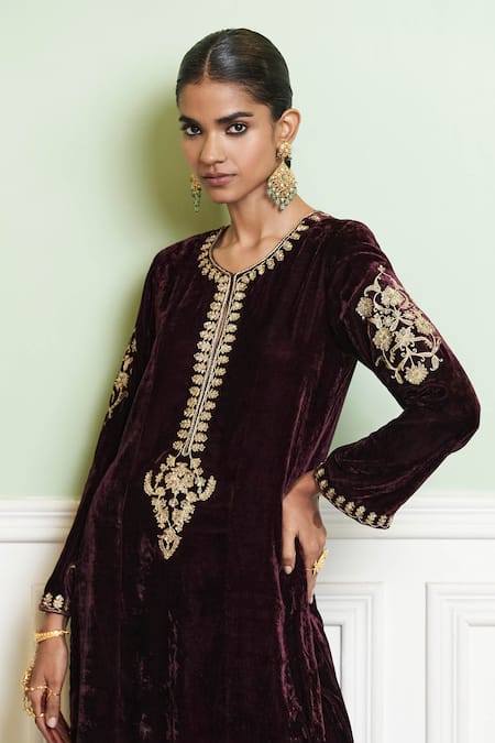Buy Devnaagri Wine Velvet Embroidery, Sequins Round Neck Zardozi Kurta Set Online at Aza Fashions Buy_Devnaagri_Wine Velvet Embroidery, Sequins Round Neck Zardozi Kurta Set _Online_at_Aza_Fashions