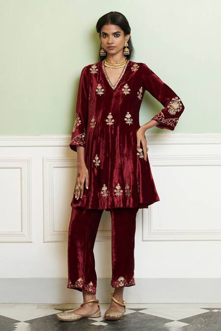 Buy Devnaagri Maroon Silk, Velvet Embroidery V-neck Kalidar Kurta Set Online at Aza Fashions Buy_Devnaagri_Maroon Silk, Velvet Embroidery V-neck Kalidar Kurta Set _Online_at_Aza_Fashions