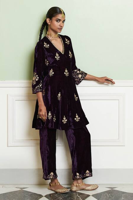 Devnaagri Purple Velvet, Silk Embroidery V-neck Short Kalidar Kurta Pant Set Online at Aza Fashions Devnaagri_Purple Velvet, Silk Embroidery V-neck Short Kalidar Kurta Pant Set _Online_at_Aza_Fashions