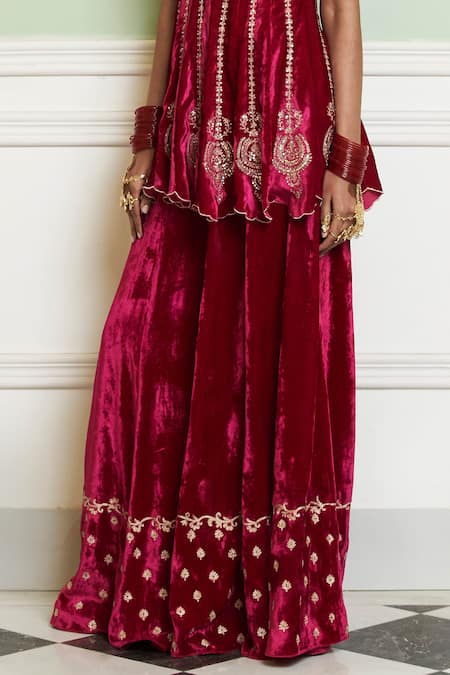 Shop Devnaagri Fuchsia Velvet Embroidery, Sequins, Zari V-neck Kurta Set Online at Aza Fashions Shop_Devnaagri_Fuchsia Velvet Embroidery, Sequins, Zari V-neck Kurta Set _Online_at_Aza_Fashions