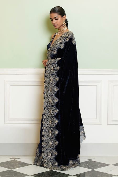 Devnaagri_Navy Velvet, Modal Sequins, Zari, Embroidery V-neck Scallop Border Saree Set _Online_at_Aza_Fashions