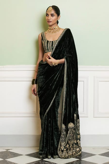 Devnaagri Emerald Green Velvet Sequins, Applique, Zari Floral Embroidered Saree And Blouse Online at Aza Fashions Devnaagri_Emerald Green Velvet Sequins, Applique, Zari Floral Embroidered Saree And Blouse _Online_at_Aza_Fashions
