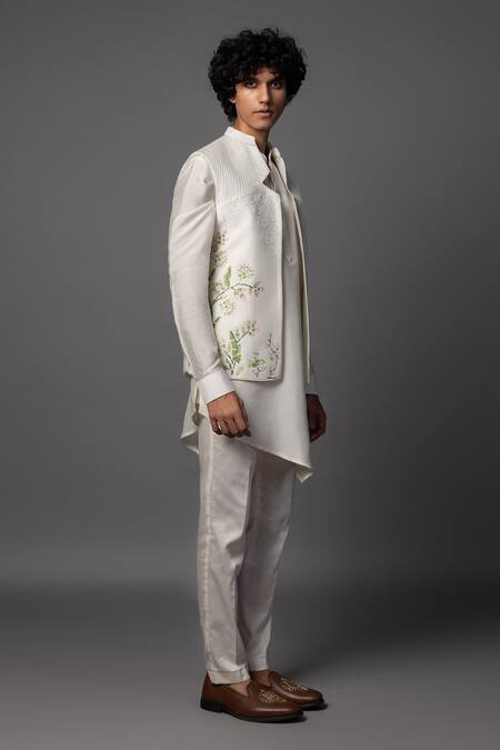 Buy PAARSH Cream Bamboo, Silk Cut Work, Sequins Bird House Embroidered Bundi And Kurta Set Online at Aza Fashions Buy_PAARSH_Cream Bamboo, Silk Cut Work, Sequins Bird House Embroidered Bundi And Kurta Set _Online_at_Aza_Fashions