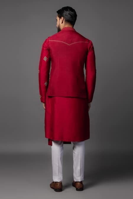 PAARSH Kasuti Embroidered Bundi Kurta Set 