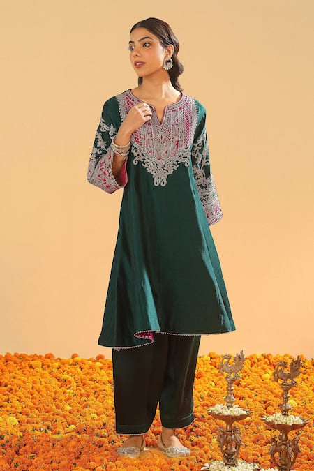 Buy_Sheetal Batra_Black Bamboo, Silk, Chanderi Embroidery, Gota Patti Kashmiri Choga Kurta Set 