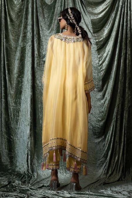 Nabo Genda Phool Embroidered Kaftan & Pant Set 