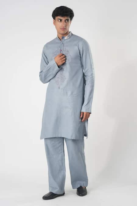 Orthodox Kavalier Aari Bloom Kurta 