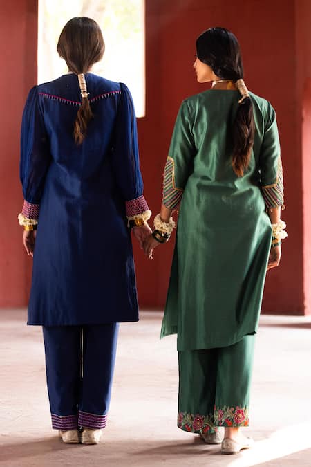 Kahani Lush Blue Chanderi Sequins, Beads, Embroidery V-neck Floral Kurta And Pant Set Online at Aza Fashions Kahani Lush_Blue Chanderi Sequins, Beads, Embroidery V-neck Floral Kurta And Pant Set _Online_at_Aza_Fashions