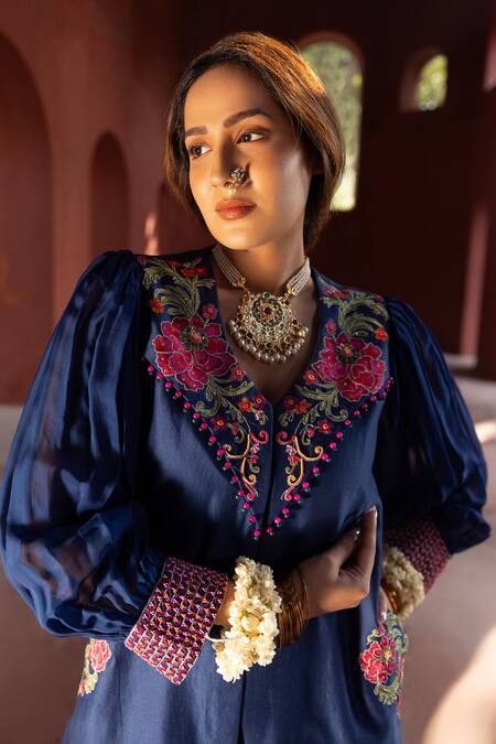 Kahani Lush Blue Chanderi Sequins, Beads, Embroidery V-neck Floral Kurta And Pant Set at Aza Fashions Kahani Lush_Blue Chanderi Sequins, Beads, Embroidery V-neck Floral Kurta And Pant Set _at_Aza_Fashions