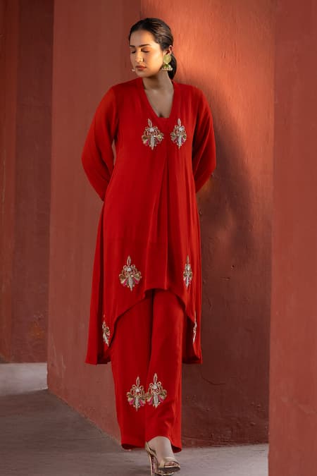 Kahani Lush Orange Cotton, Silk Sequins, Beads, Zari, Embroidery V-neck Floral Kurta Set Online at Aza Fashions Kahani Lush_Orange Cotton, Silk Sequins, Beads, Zari, Embroidery V-neck Floral Kurta Set _Online_at_Aza_Fashions