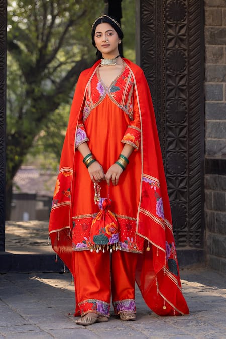 Buy Kahani Lush Orange Chanderi Sequins, Zari, Beads V-neck Floral Embroidered Kurta Set Online at Aza Fashions Buy_Kahani Lush_Orange Chanderi Sequins, Zari, Beads V-neck Floral Embroidered Kurta Set _Online_at_Aza_Fashions