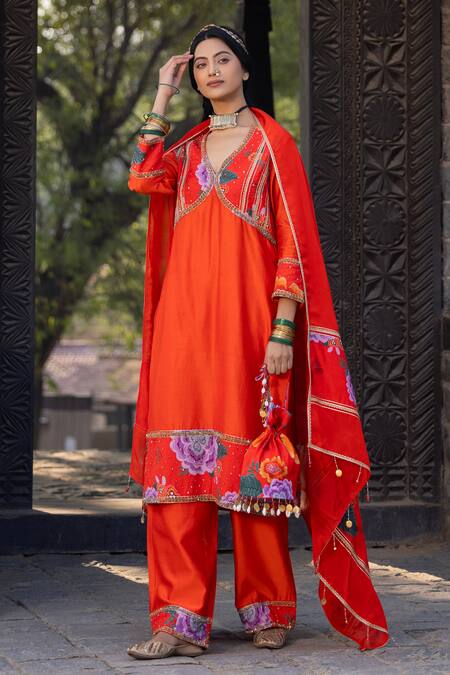 Shop Kahani Lush Orange Chanderi Sequins, Zari, Beads V-neck Floral Embroidered Kurta Set Online at Aza Fashions Shop_Kahani Lush_Orange Chanderi Sequins, Zari, Beads V-neck Floral Embroidered Kurta Set _Online_at_Aza_Fashions