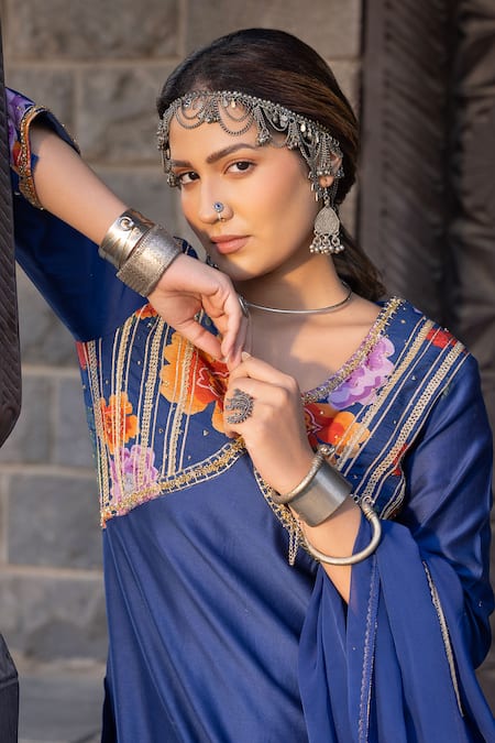 Kahani Lush Blue Chanderi Sequins, Zari, Beads V-neck Floral Embroidered Kurta Set at Aza Fashions Kahani Lush_Blue Chanderi Sequins, Zari, Beads V-neck Floral Embroidered Kurta Set _at_Aza_Fashions