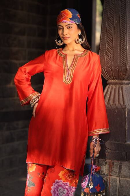 Kahani Lush_Orange Chanderi Sequins, Beads, Embroidery Floral Print Kurta And Pant Set _Online_at_Aza_Fashions