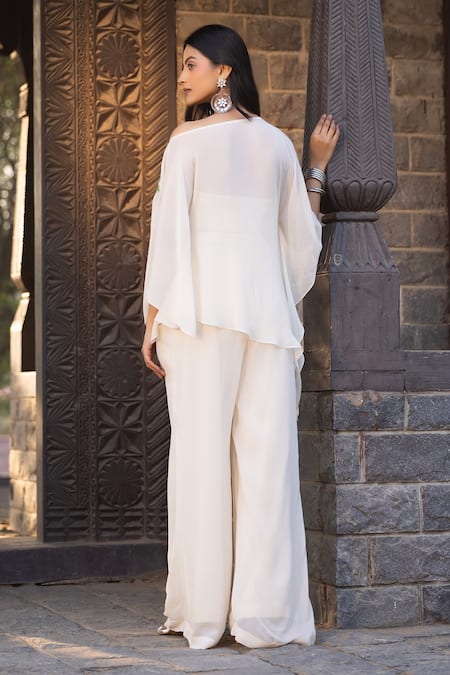 Kahani Lush Floral Embroidered Asymmetric Top & Pant Set 