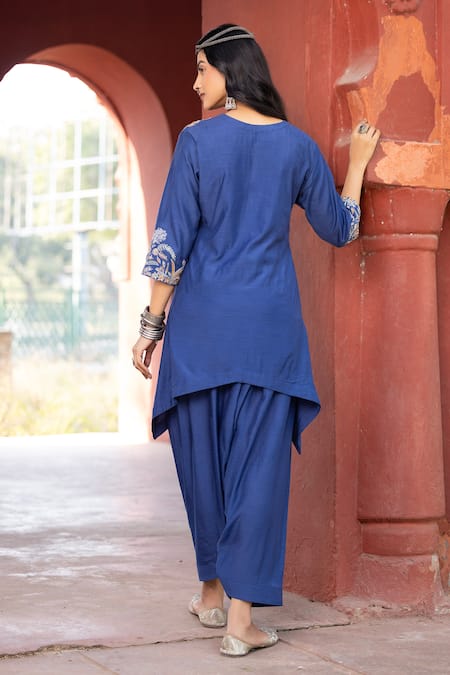 Shop Kahani Lush Blue Cotton, Silk Sequins, Beads, Embroidery Split Floral Kurta And Salwar Set at Aza Fashions Shop_Kahani Lush_Blue Cotton, Silk Sequins, Beads, Embroidery Split Floral Kurta And Salwar Set _at_Aza_Fashions