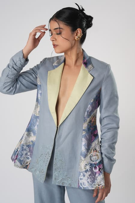 Orthodox Crestail Embroidered Blazer 