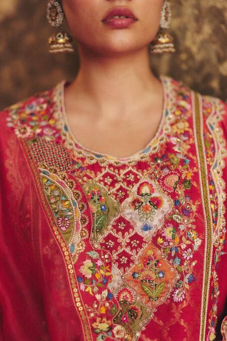 Petticoat Lane By Divya Orange Organza, Chanderi Pearls, Sequins, Embroidery Floral Resham Kurta Set Online at Aza Fashions Petticoat Lane By Divya_Orange Organza, Chanderi Pearls, Sequins, Embroidery Floral Resham Kurta Set _Online_at_Aza_Fashions