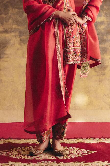 Buy Petticoat Lane By Divya Orange Organza, Chanderi Pearls, Sequins, Embroidery Floral Resham Kurta Set Online at Aza Fashions Buy_Petticoat Lane By Divya_Orange Organza, Chanderi Pearls, Sequins, Embroidery Floral Resham Kurta Set _Online_at_Aza_Fashions