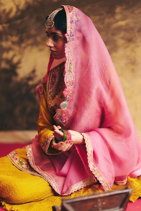 Buy_Petticoat Lane By Divya_Yellow Organza, Chanderi Pearls, Floral Patchwork Kurta And Crushed Skirt Set 