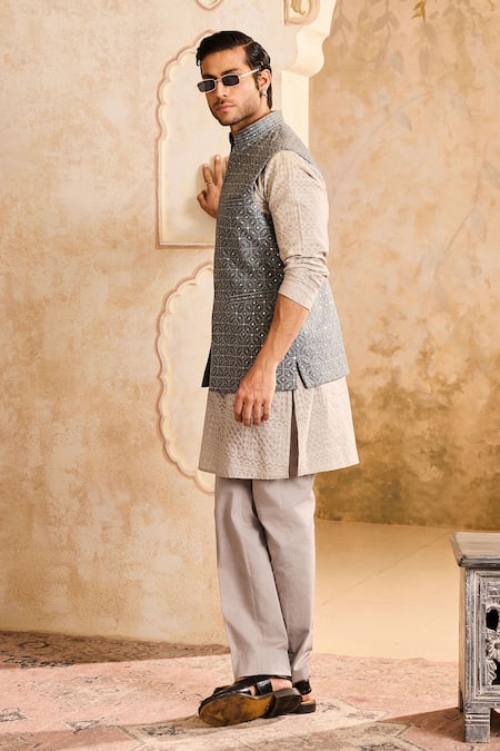 Buy_Histori_Gray Chanderi, Cotton, Silk Mirrors, Embroidery Resham Bundi Kurta Set _Online_at_Aza_Fashions