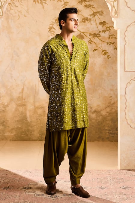 Shop_Histori_Green Chanderi, Cotton Mirrors, Embroidery Kurta Set _Online_at_Aza_Fashions