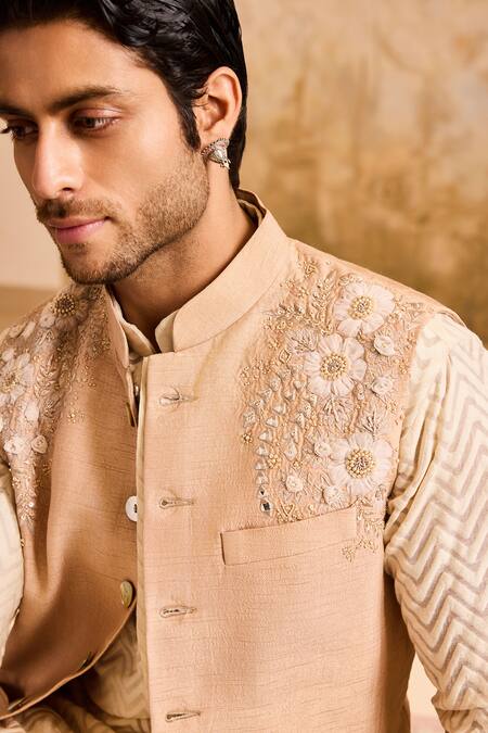 Histori_Beige Chanderi, Linen, Cotton, Silk Embroidery, Cut 3d Floral Bundi And Kurta Set _Online_at_Aza_Fashions