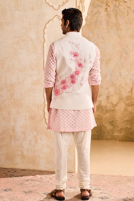 Shop Histori Ivory Chanderi, Cotton, Linen, Silk Cut Work, Embroidery Floral Bundi Set at Aza Fashions Shop_Histori_Ivory Chanderi, Cotton, Linen, Silk Cut Work, Embroidery Floral Bundi Set _at_Aza_Fashions