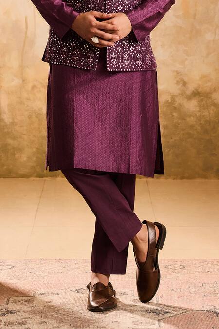 Histori Wine Chanderi, Cotton, Lycra Mirrors Embroidered Bundi Kurta Set at Aza Fashions Histori_Wine Chanderi, Cotton, Lycra Mirrors Embroidered Bundi Kurta Set _at_Aza_Fashions