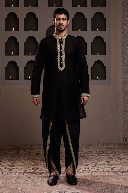 Buy_Histori_Black Chanderi, Cotton, Silk Embroidery, Mirrors Geometric Border Kurta Set _Online_at_Aza_Fashions