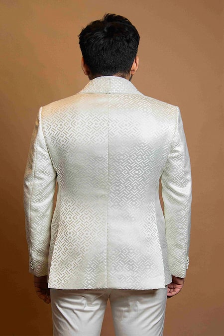 Histori Embroidered Off White Jodhpuri Coat & Pant 