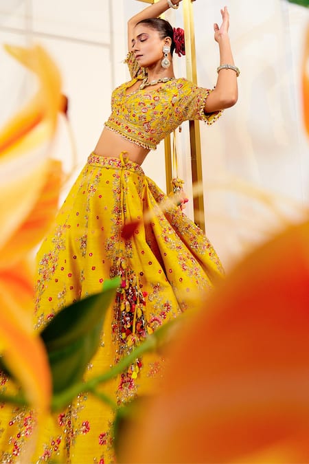 Pallavi Poddar Blossom Embroidered Bridal Lehenga Set 