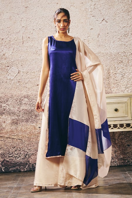 Shop_Masumi Mewawalla_Blue Tissue, Linen Sequins Boat Neck Border Embroidered Kurta Set _Online_at_Aza_Fashions