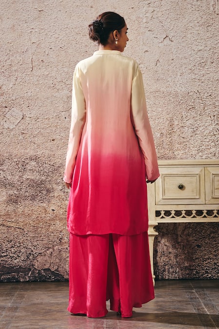 Masumi Mewawalla Ombre Kurta Set With Butterfly Embellishments 