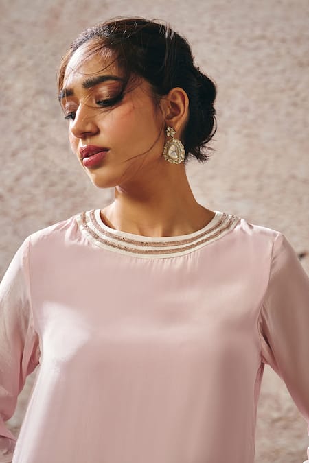 Masumi Mewawalla_Purple Crepe Embroidery Round Neck Embellished Ombre Kurta _at_Aza_Fashions