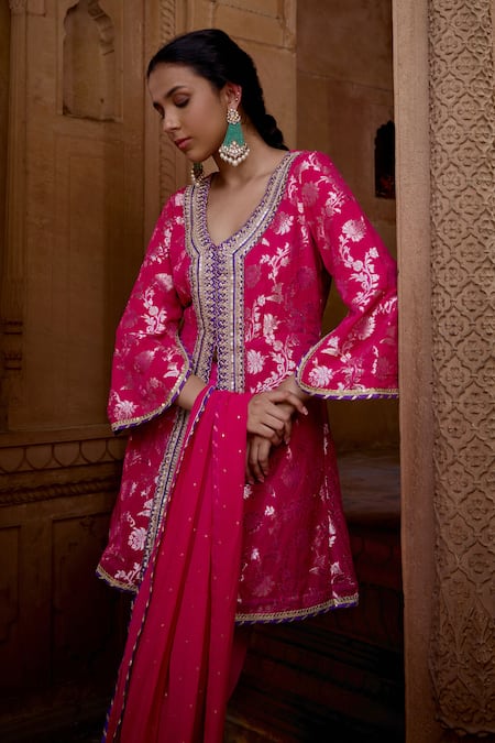 Buy_Mustard Moon By Neyha And Vrinda_Pink Georgette, Satin Embroidery, Sequins V-neck Kurta Set With Tulip Pant _Online_at_Aza_Fashions