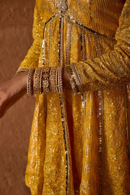 Shop_Mustard Moon By Neyha And Vrinda_Yellow Georgette Mirrors V-neck Mukaish Embroidered Tunic And Pant Set _Online_at_Aza_Fashions