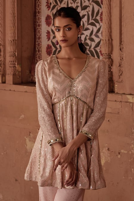 Shop Mustard Moon By Neyha And Vrinda Peach Georgette Mirrors V-neck Mukaish Embroidered Tunic And Pant Set Online at Aza Fashions Shop_Mustard Moon By Neyha And Vrinda_Peach Georgette Mirrors V-neck Mukaish Embroidered Tunic And Pant Set _Online_at_Aza_Fashions