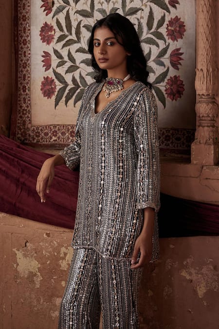 Mustard Moon By Neyha And Vrinda_Blue Georgette Mirrors, Sequins, Embroidery Scoop Neck Navy Tunic And Pant Set _Online_at_Aza_Fashions